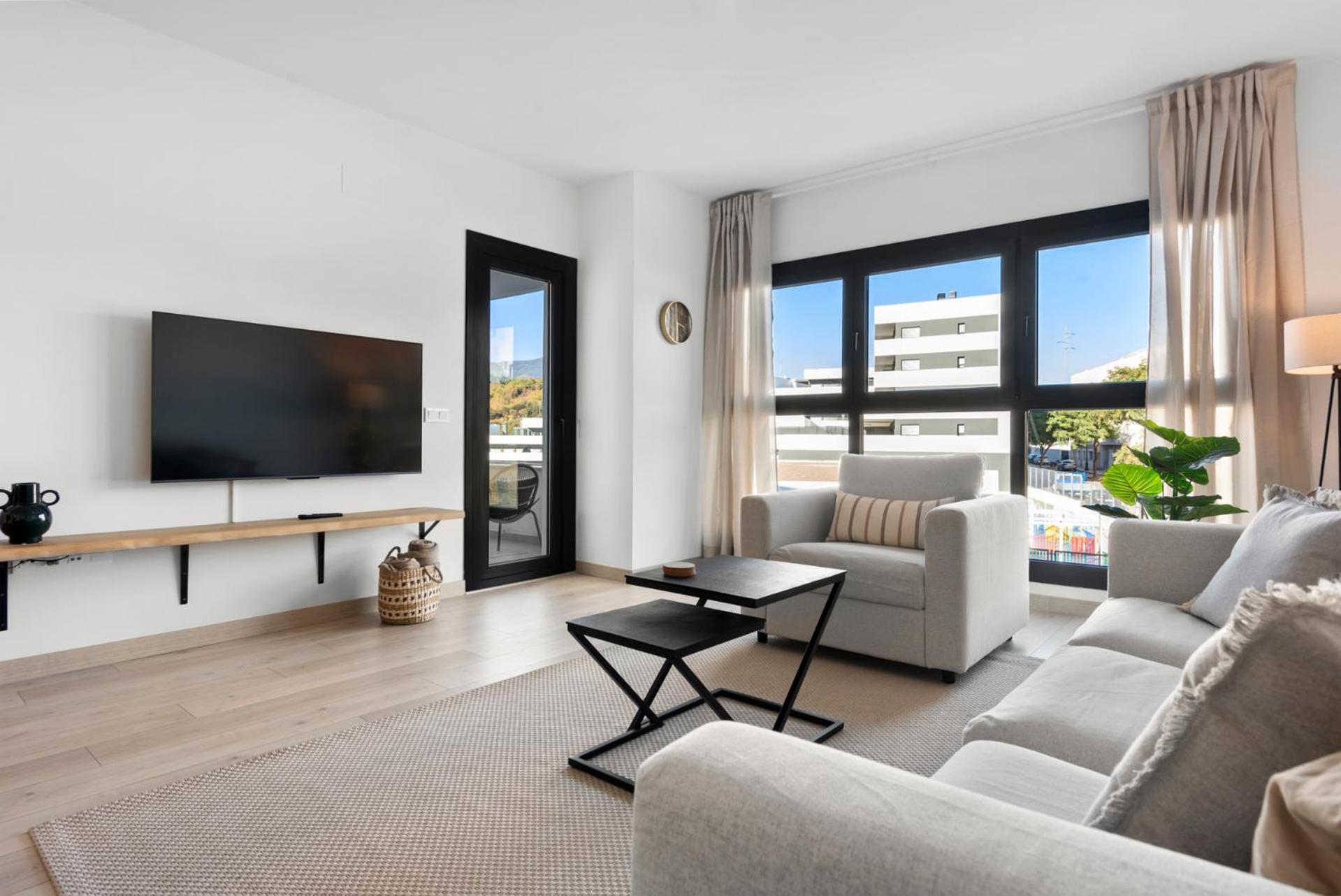 Beautiful 2-Bedroom Apartment Near Center And Beach Estepona Dış mekan fotoğraf